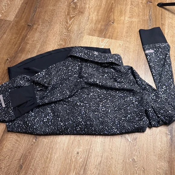 Sweaty Betty Fast Track Running Jacket - Picture 10 of 12